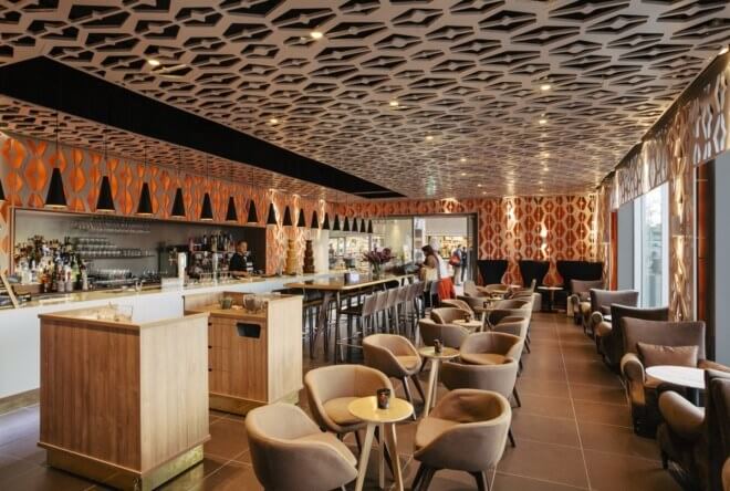 荷兰阿姆斯特丹Weekend酒吧设计